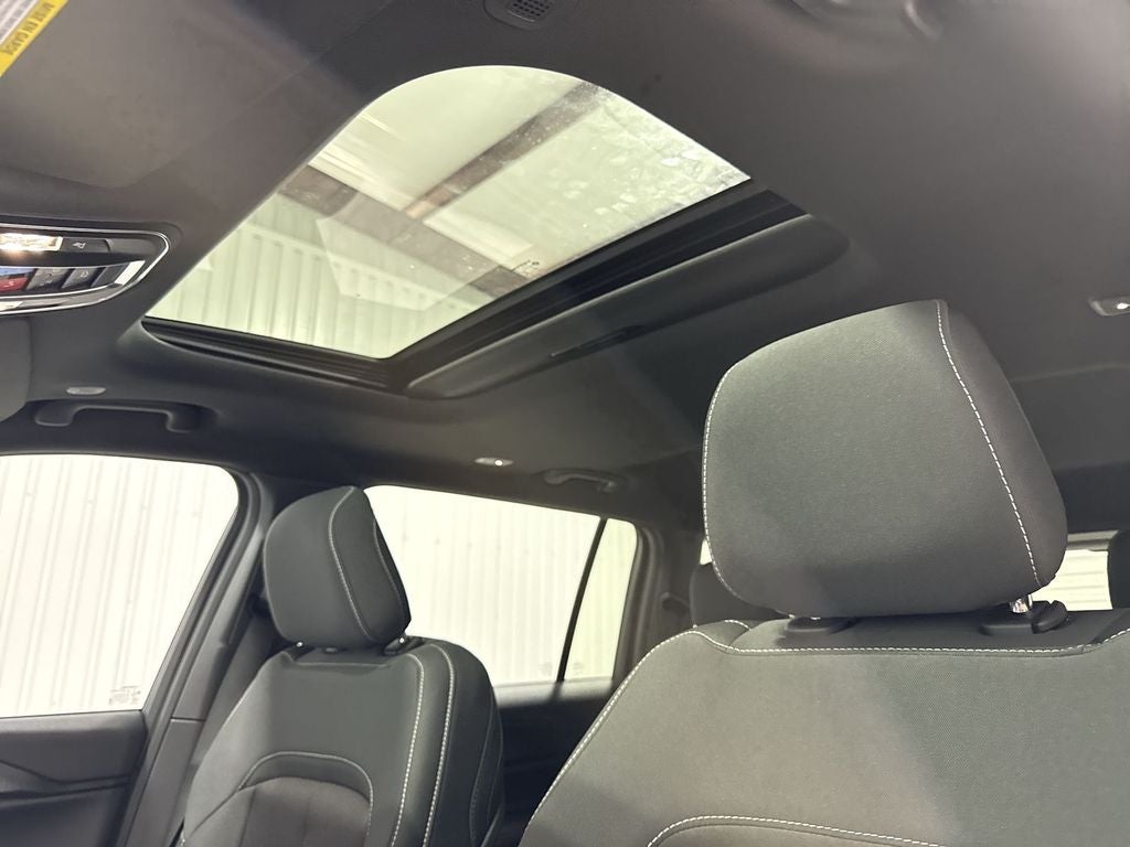 2026 Jeep Grand Cherokee GRAND CHEROKEE L LAREDO X 4X4
