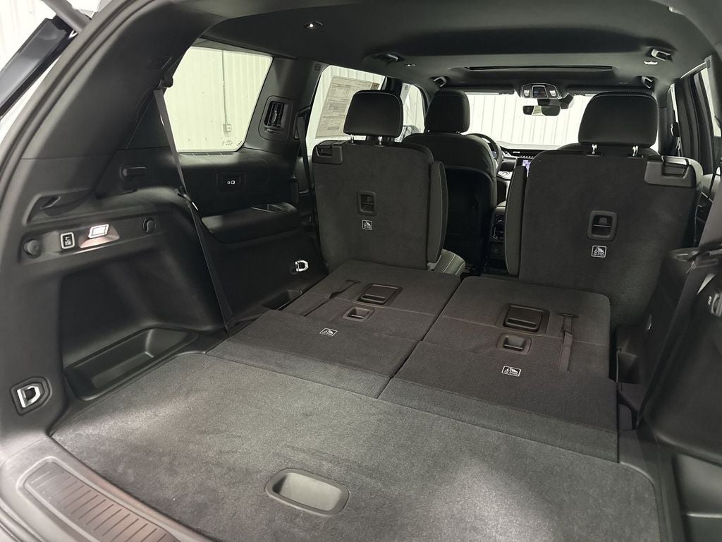 2026 Jeep Grand Cherokee GRAND CHEROKEE L LAREDO X 4X4