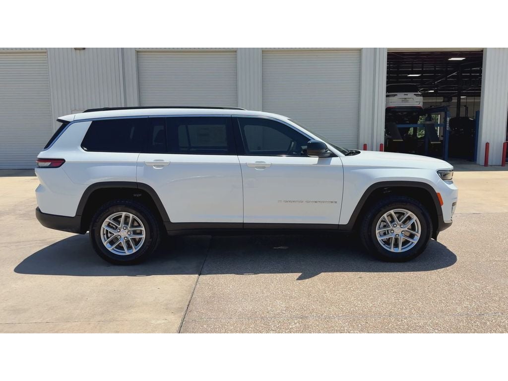 2026 Jeep Grand Cherokee GRAND CHEROKEE L LAREDO X 4X4