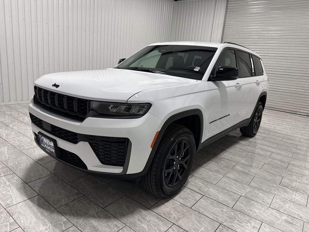 2026 Jeep Grand Cherokee GRAND CHEROKEE L LAREDO ALTITUDE 4X4