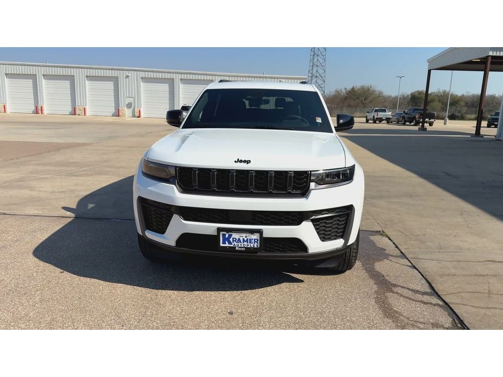 2026 Jeep Grand Cherokee GRAND CHEROKEE L LAREDO ALTITUDE 4X4