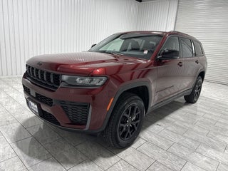 2026 Jeep Grand Cherokee Laredo Altitude