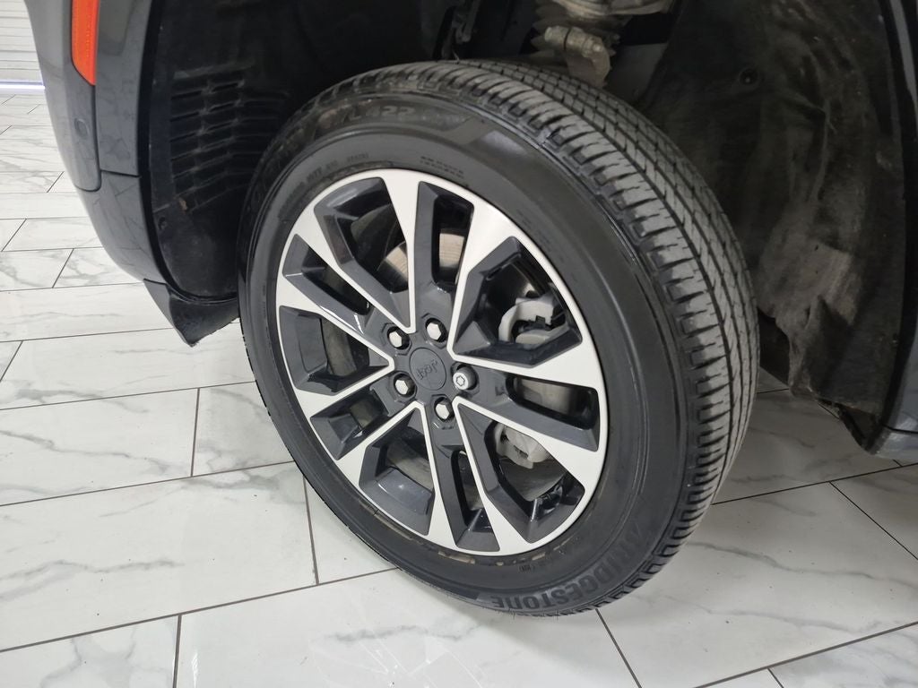 2022 Jeep Grand Cherokee L Overland 4x4