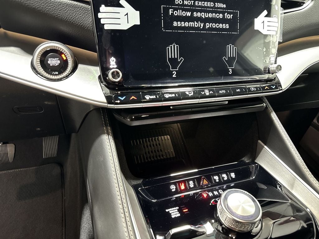 2026 Jeep Grand Wagoneer Base