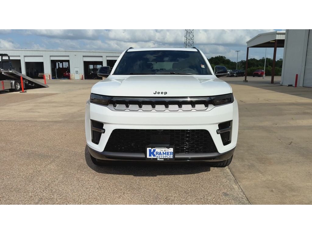2026 Jeep Grand Wagoneer Base