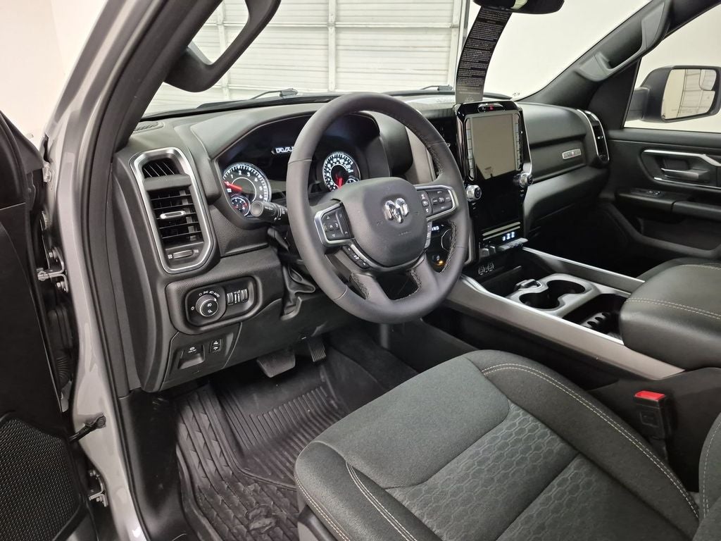 2025 RAM 1500 Lone Star Crew Cab 4x2 5'7' Box