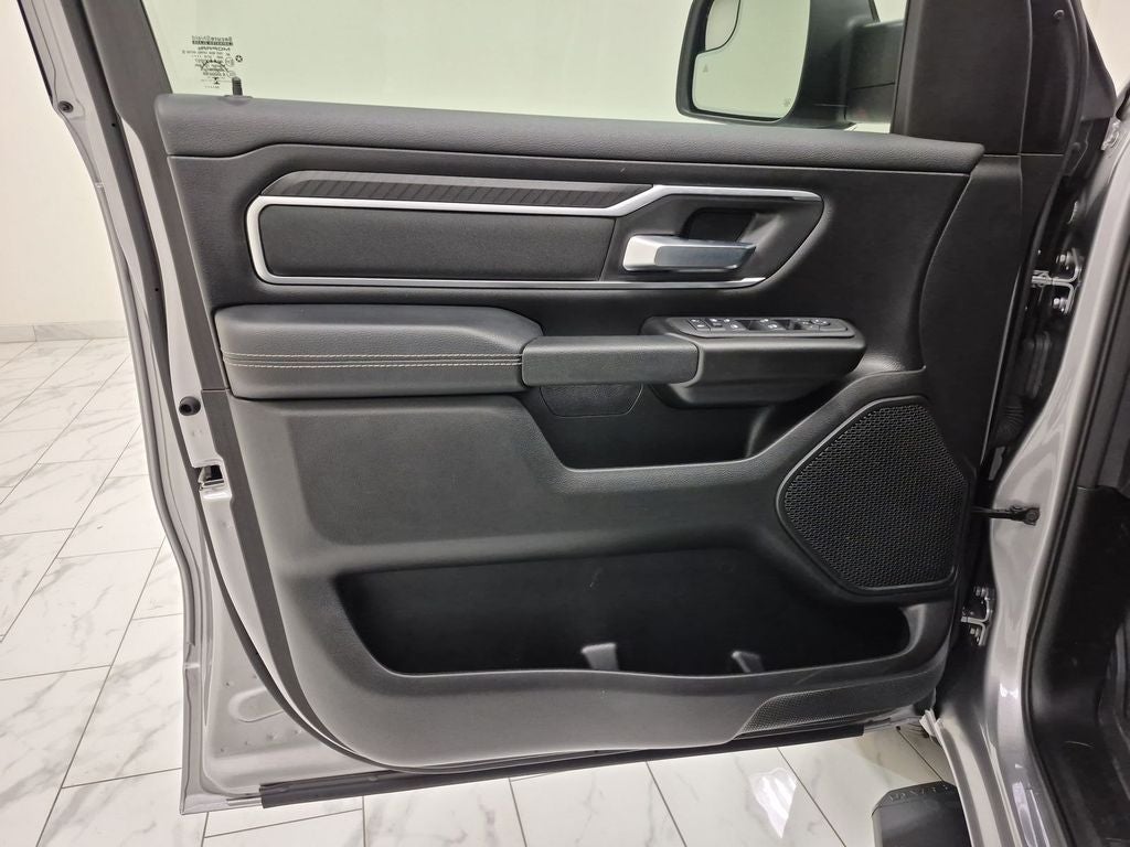 2025 RAM 1500 Lone Star Crew Cab 4x2 5'7' Box