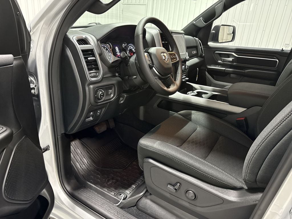 2026 RAM Ram 1500 RAM 1500 LONE STAR CREW CAB 4X4 5'7' BOX