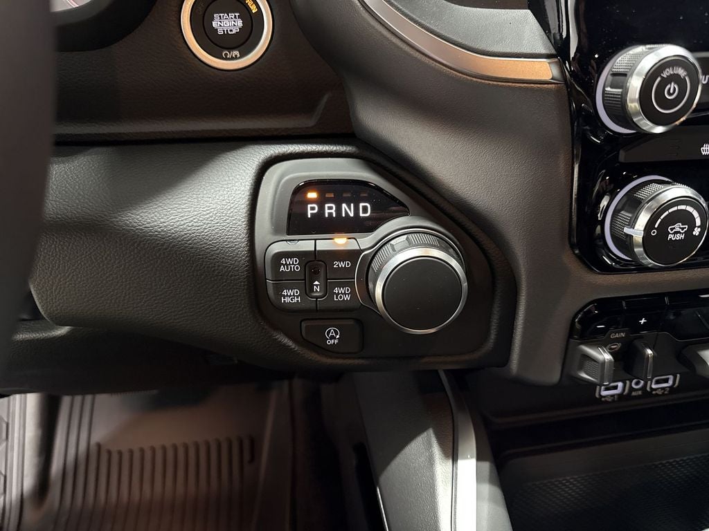 2026 RAM Ram 1500 RAM 1500 LONE STAR CREW CAB 4X4 5'7' BOX