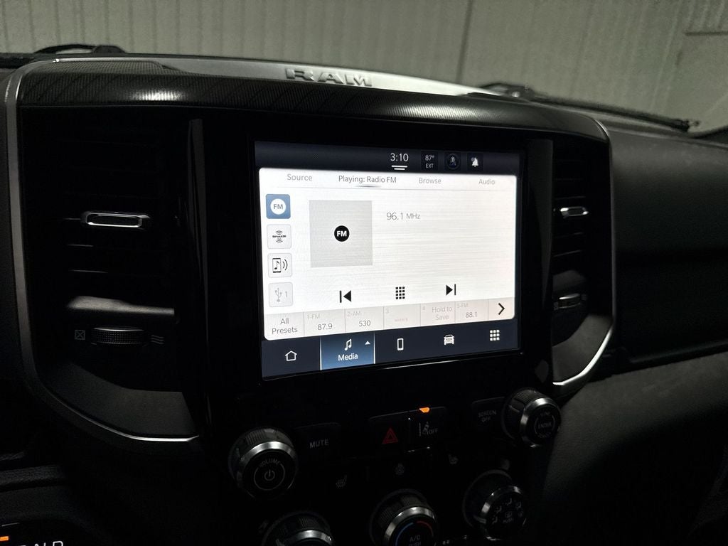 2026 RAM Ram 1500 RAM 1500 LONE STAR CREW CAB 4X4 5'7' BOX