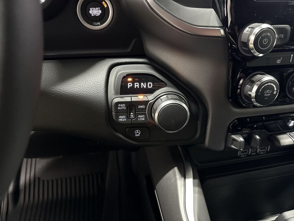 2026 RAM Ram 1500 RAM 1500 LONE STAR CREW CAB 4X4 5'7' BOX