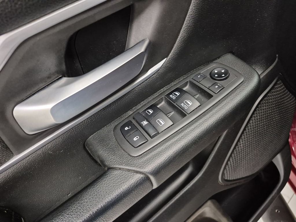 2019 RAM 1500 Big Horn/Lone Star Crew Cab 4x4 5'7' Box