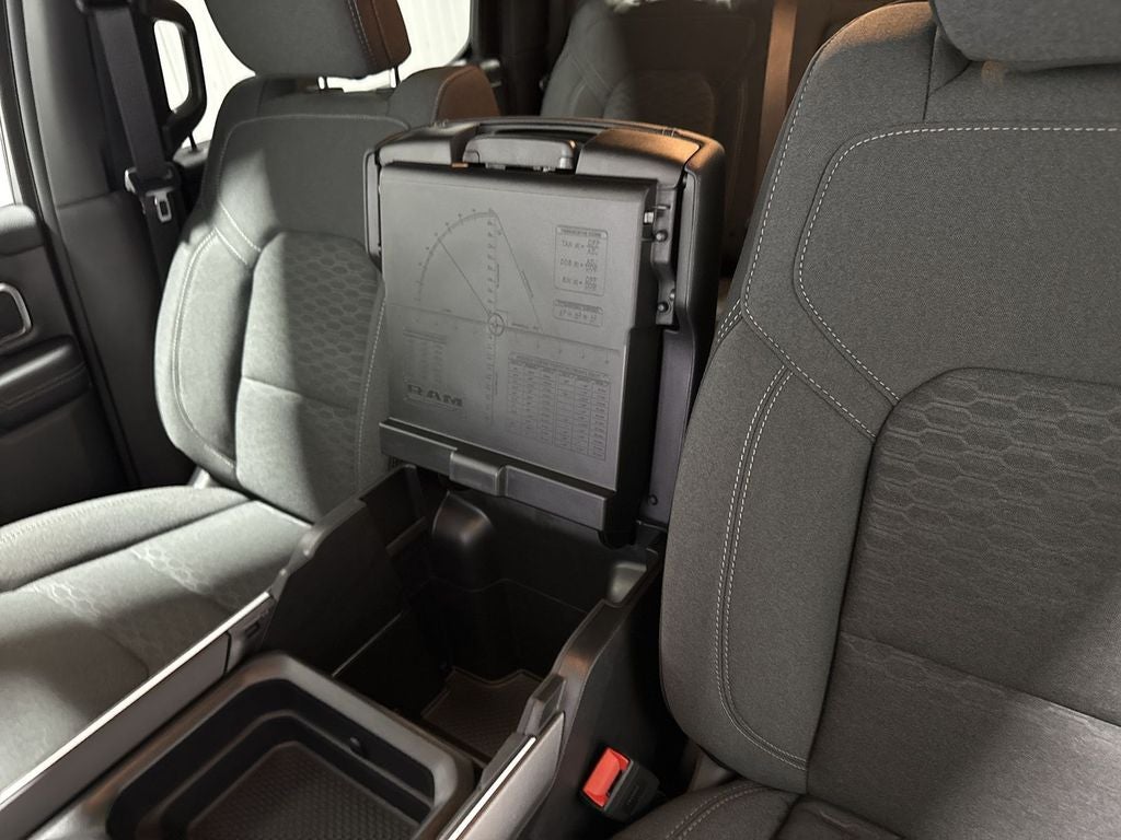 2026 RAM Ram 1500 RAM 1500 LONE STAR CREW CAB 4X4 5'7' BOX