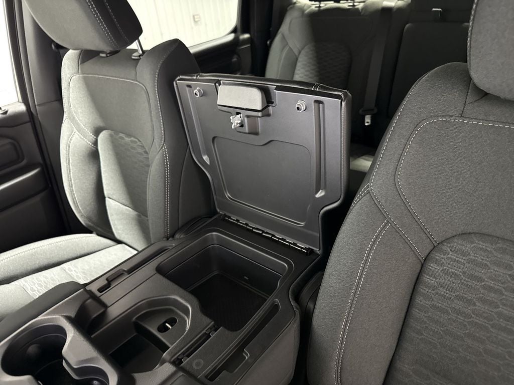 2026 RAM Ram 1500 RAM 1500 WARLOCK CREW CAB 4X4 5'7' BOX