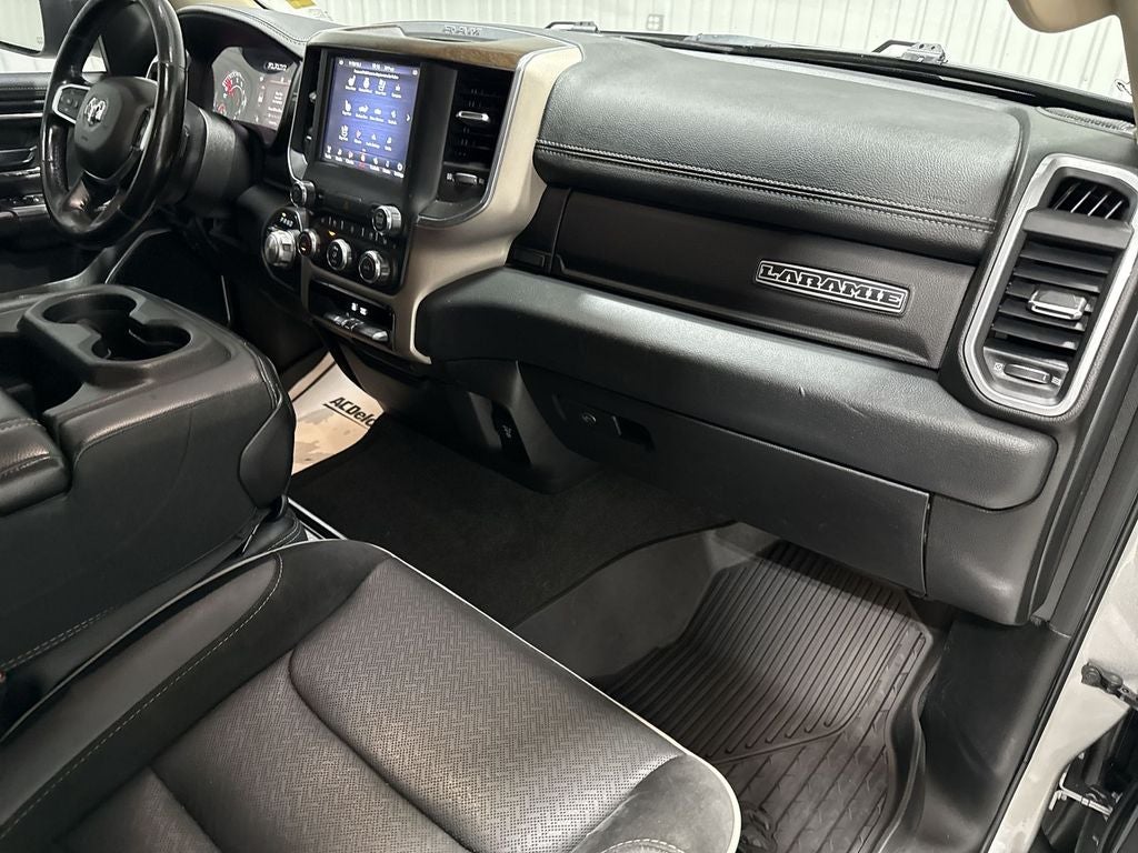 2021 RAM 1500 Laramie Crew Cab 4x4 5'7' Box