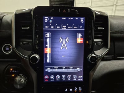 2019 RAM 1500 Laramie Crew Cab 4x4 5'7' Box