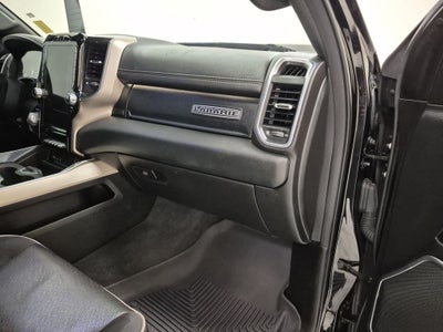 2019 RAM 1500 Laramie Crew Cab 4x4 5'7' Box