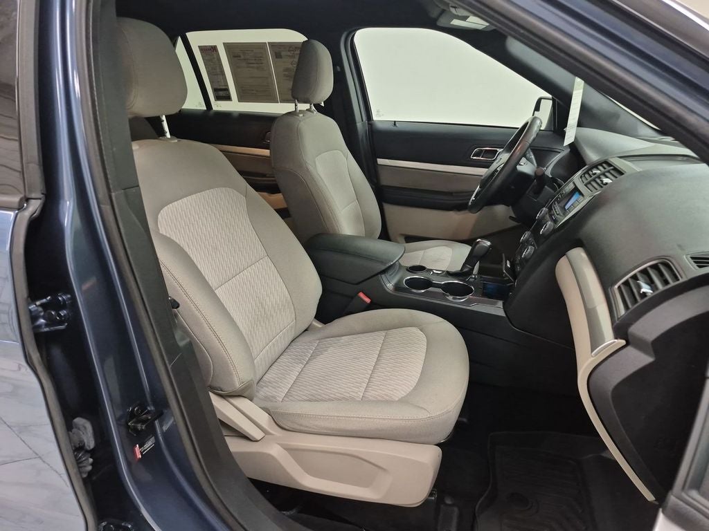 2019 Ford Explorer Base