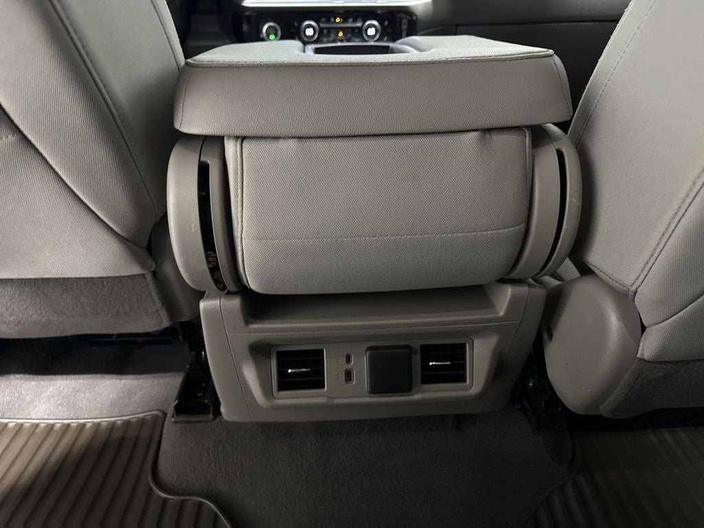 2023 Chevrolet Silverado 1500 2WD Crew Cab Short Bed LT