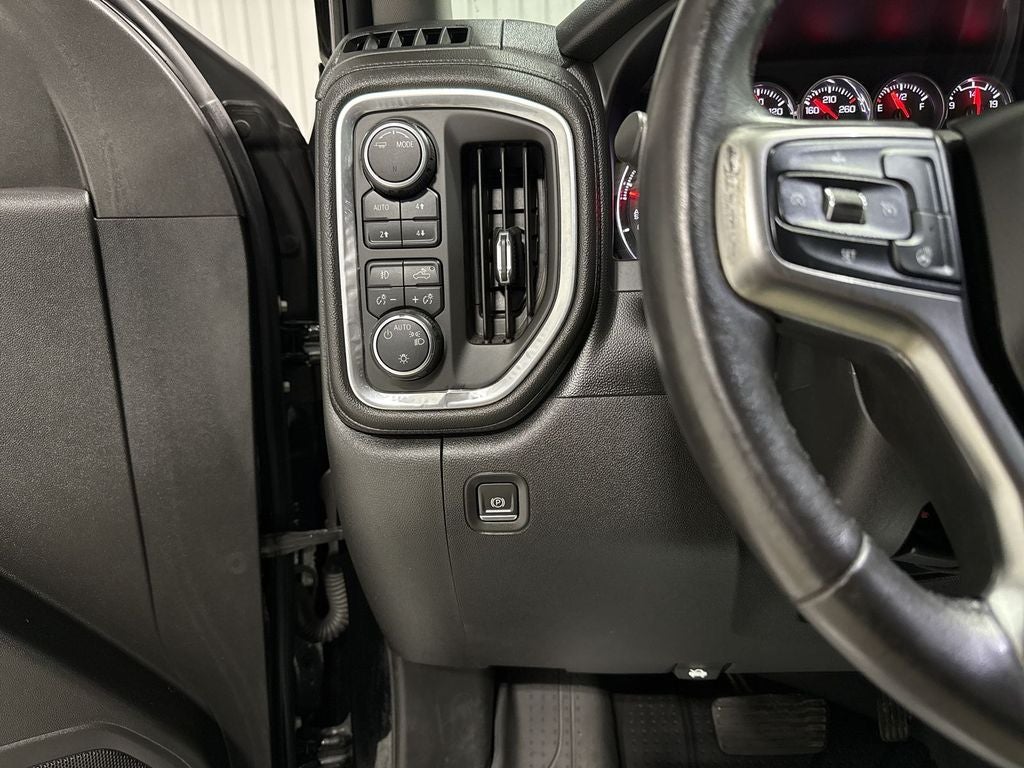 2020 Chevrolet Silverado RST