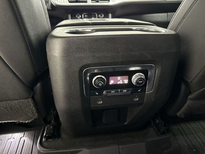 2023 GMC Yukon 4WD SLT