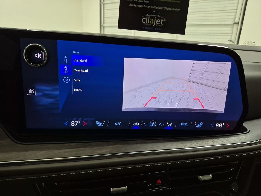 2025 Chevrolet Suburban 4WD Z71