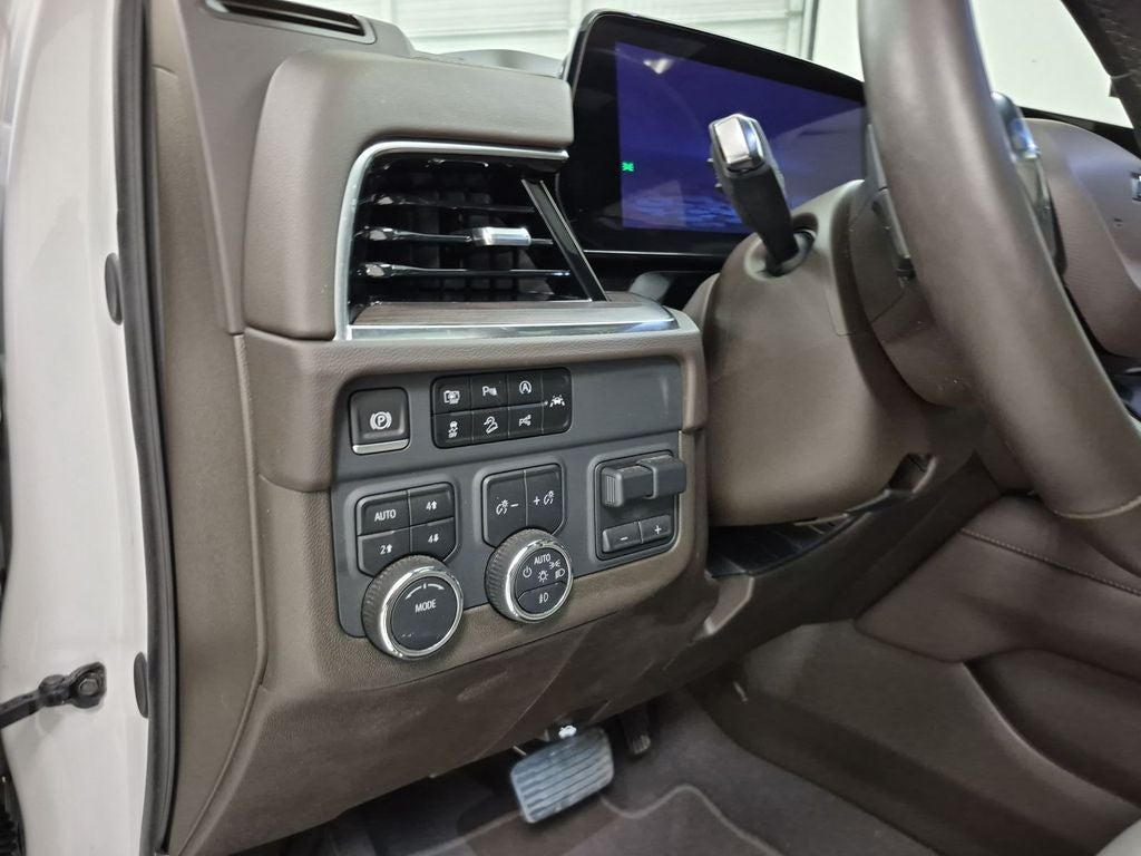 2025 Chevrolet Suburban 4WD Z71