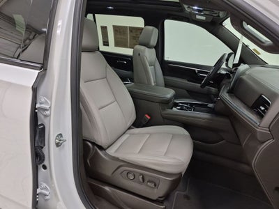 2025 Chevrolet Suburban 4WD Z71