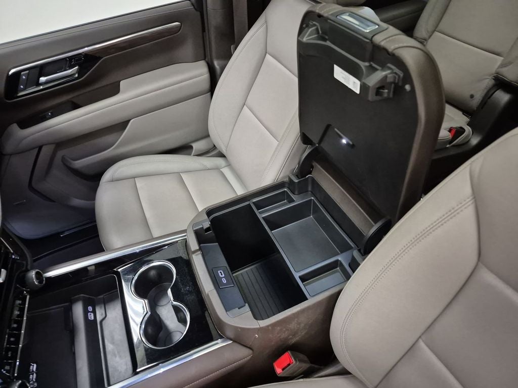 2025 Chevrolet Suburban 4WD Z71