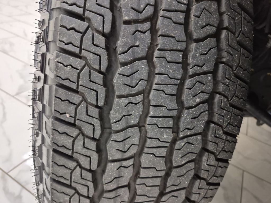 2025 Chevrolet Suburban 4WD Z71