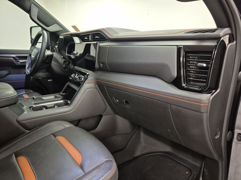 2024 GMC Sierra 2500HD 4WD Crew Cab Standard Bed AT4