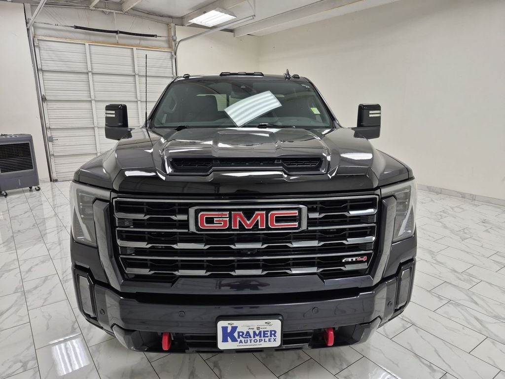2024 GMC Sierra 2500HD 4WD Crew Cab Standard Bed AT4