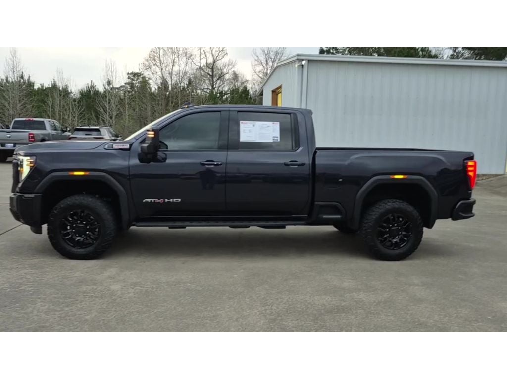 2024 GMC Sierra 2500HD 4WD Crew Cab Standard Bed AT4