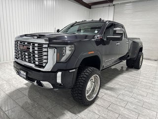 2024 GMC Sierra 3500HD Denali