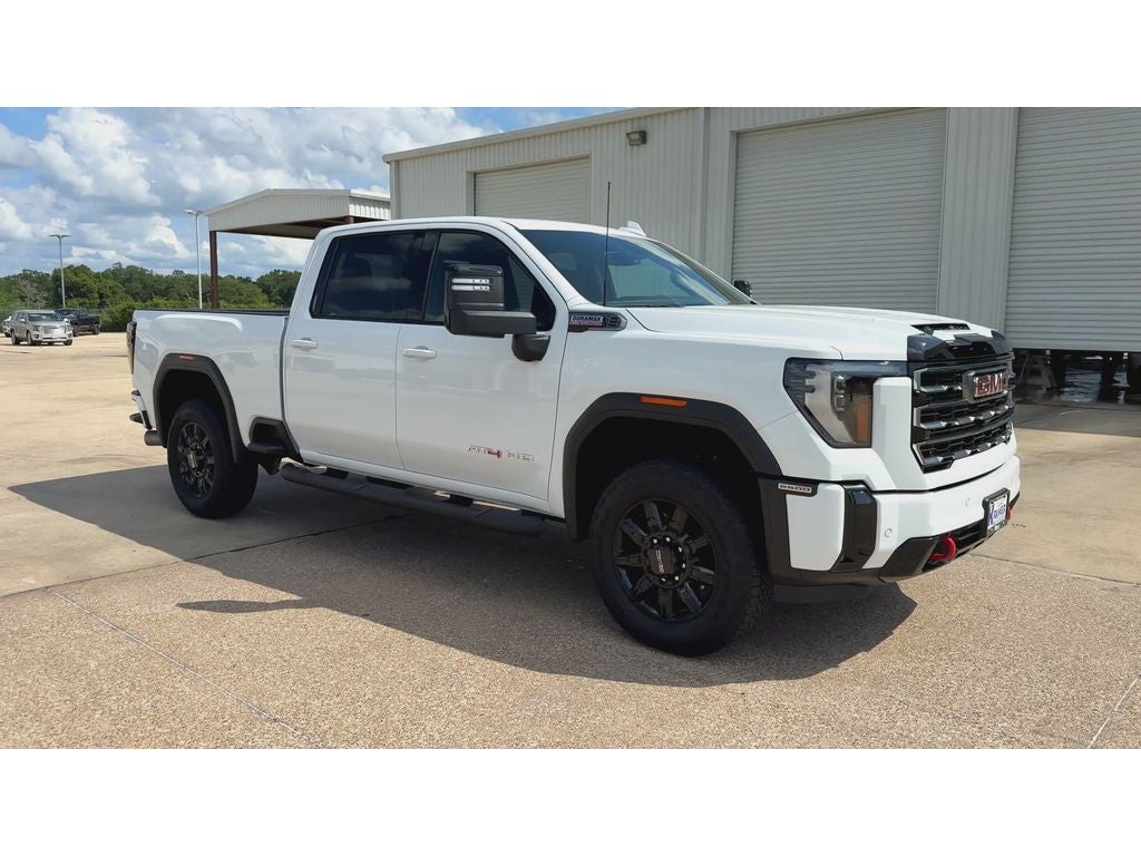 2025 GMC Sierra 2500HD 4WD Crew Cab Standard Bed AT4