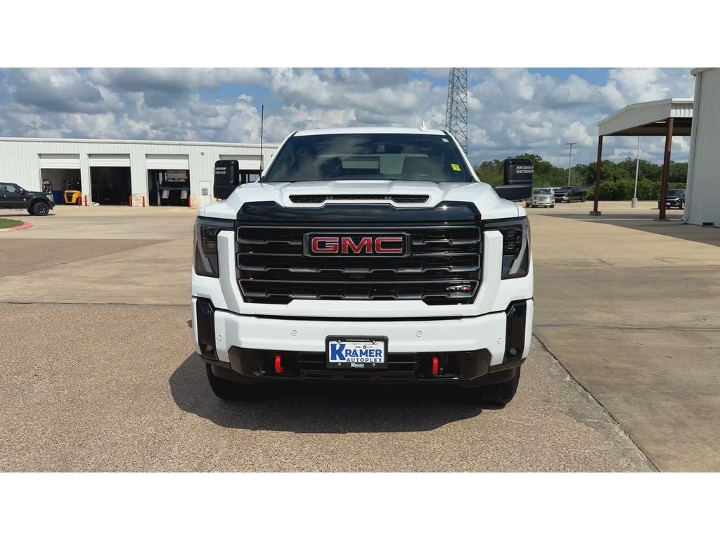 2025 GMC Sierra 2500HD 4WD Crew Cab Standard Bed AT4