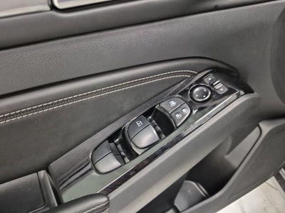 2023 Nissan Altima SL FWD