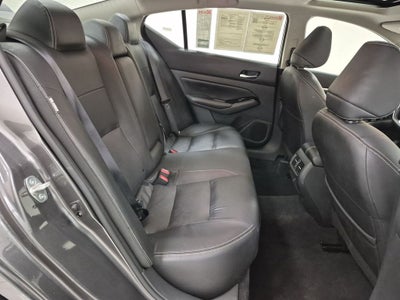 2023 Nissan Altima SL FWD