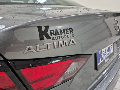 2023 Nissan Altima SL FWD