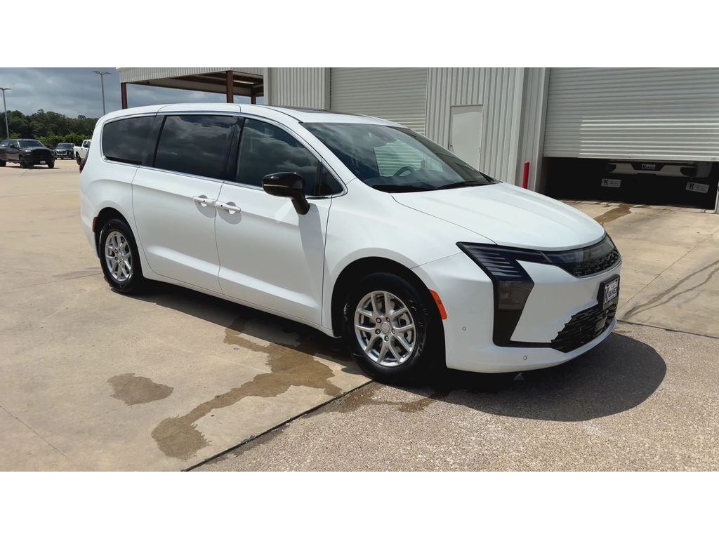2027 Chrysler Pacifica PACIFICA SELECT