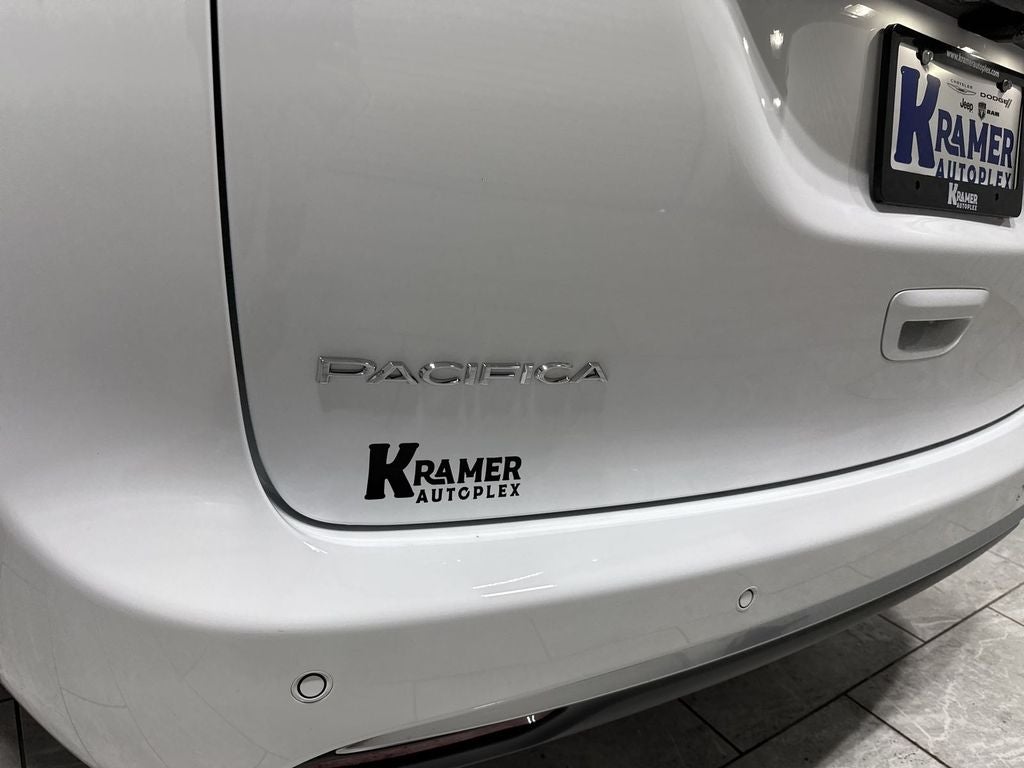 2027 Chrysler Pacifica PACIFICA SELECT