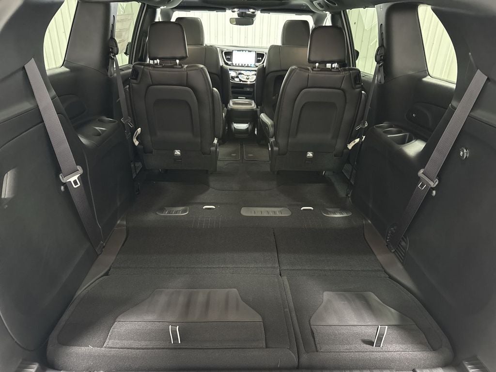2027 Chrysler Pacifica PACIFICA SELECT