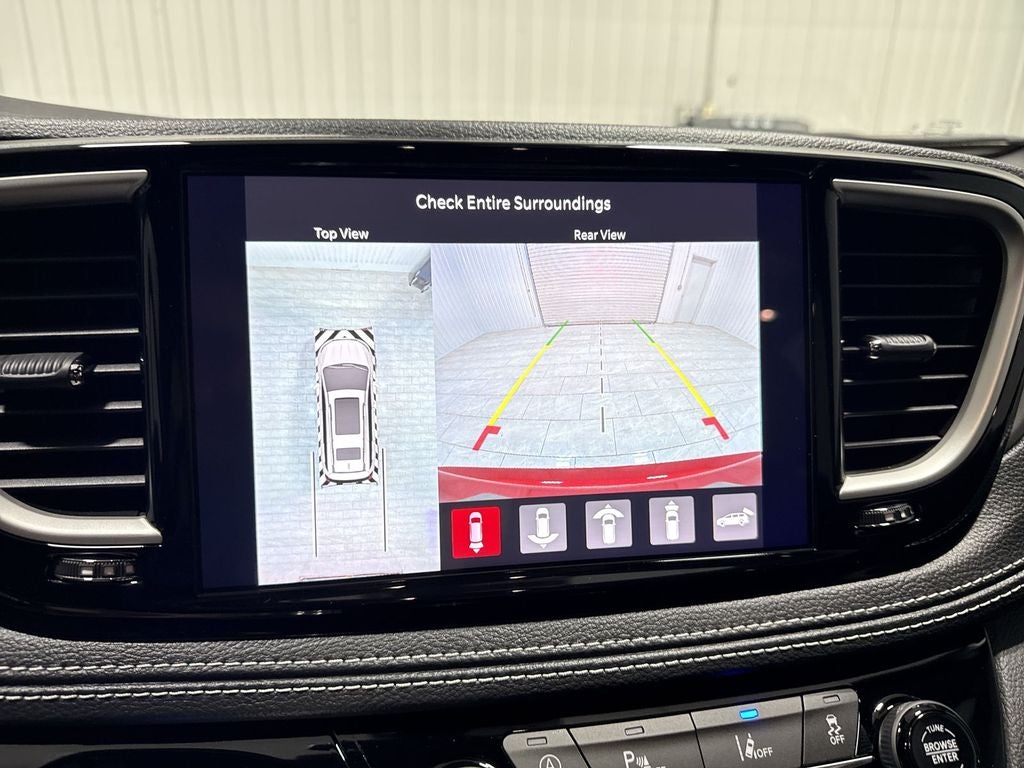 2026 Chrysler Pacifica Select - Photo 15