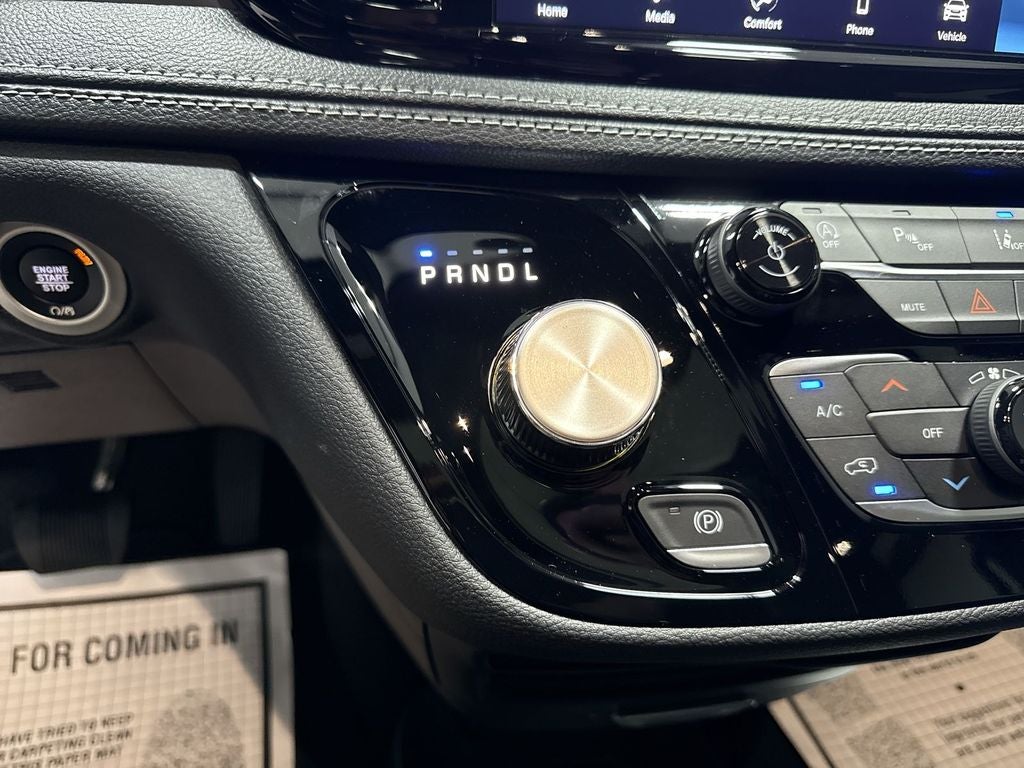 2026 Chrysler Pacifica Select - Photo 16