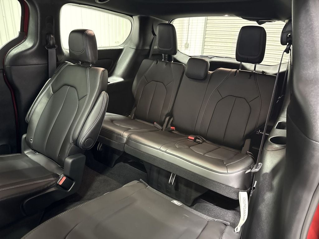2026 Chrysler Pacifica Select - Photo 26