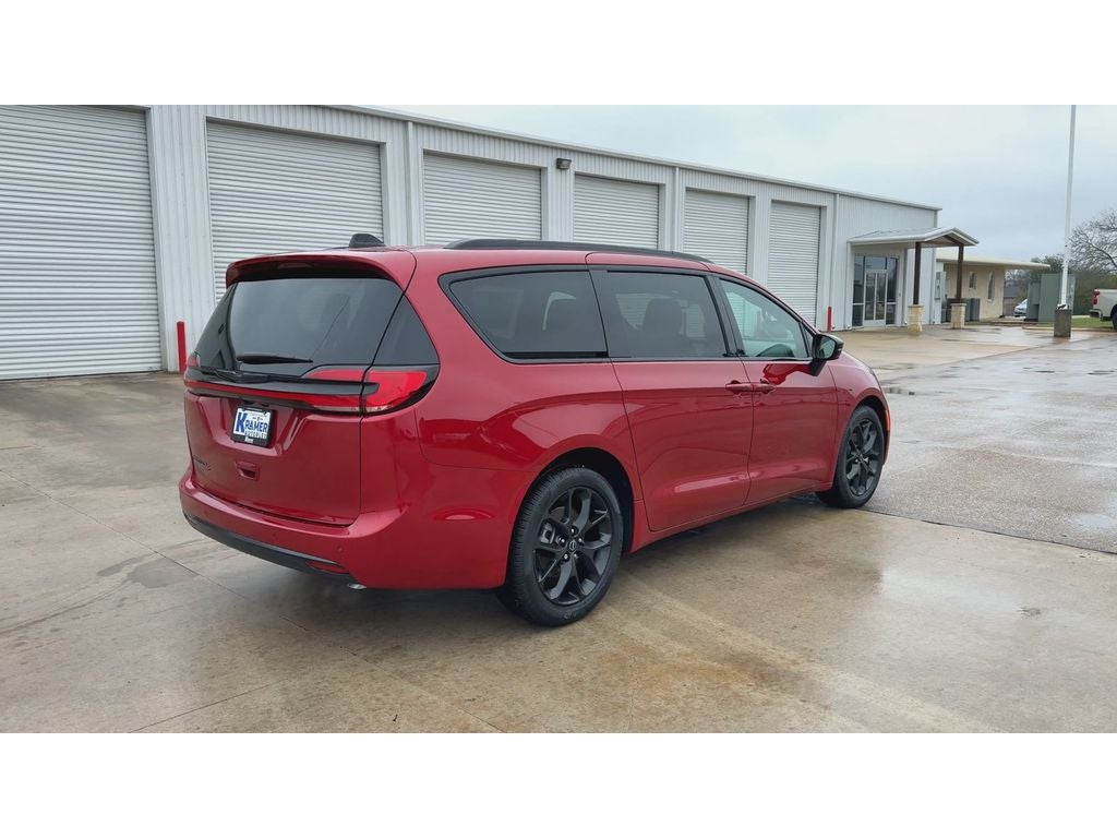 2026 Chrysler Pacifica PACIFICA SELECT