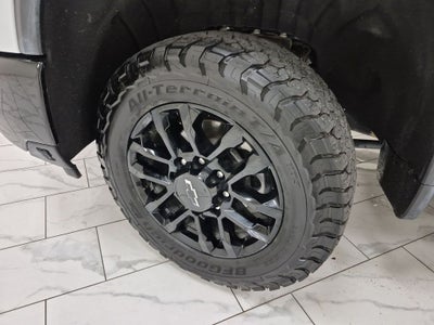 2025 Chevrolet Silverado LT