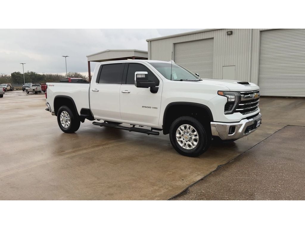 2025 Chevrolet Silverado 2500HD 4WD Crew Cab Standard Bed LTZ