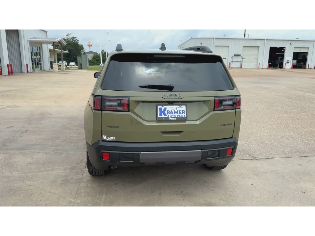 2026 Jeep Cherokee Laredo