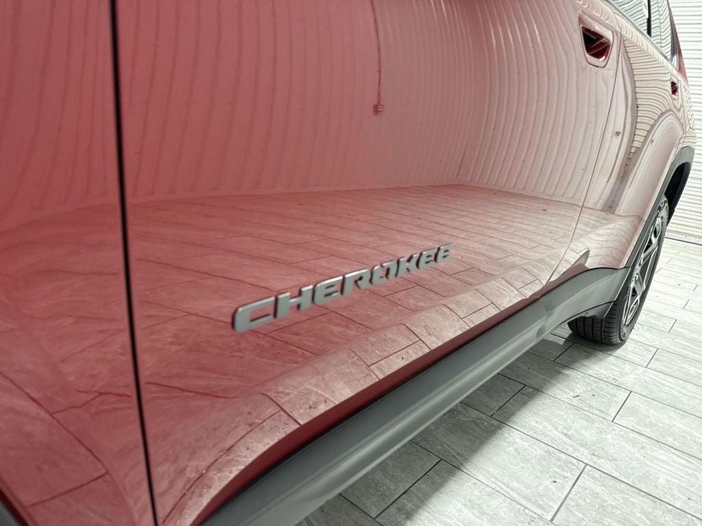 2026 Jeep Cherokee Laredo